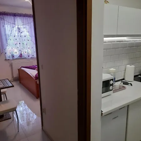 Anagora Iii Apartment